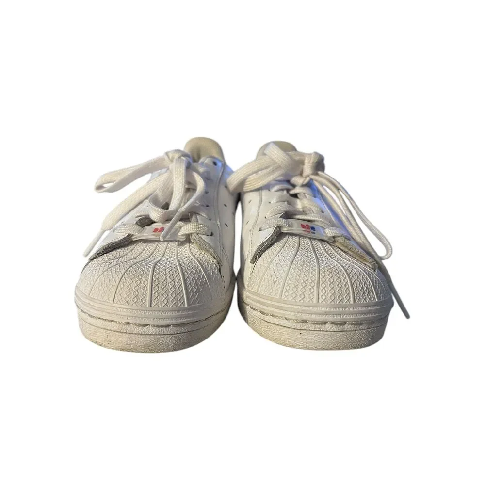 Boys Adidas Superstar Pure Cloud White Size 5.5 (equivalent to women's 7.5) - Picture 4 of 9